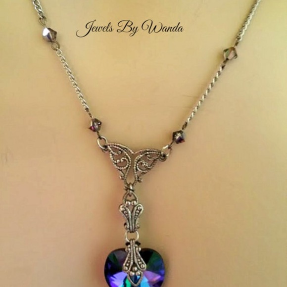 Genuine Helitrope Swarovski Crystal Heart Necklace - Picture 2 of 2